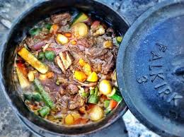 Tian se Oxtail en Banana Pot: