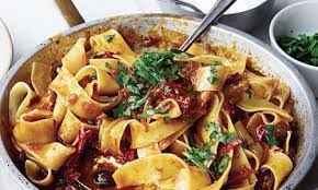 Vidette se Pappardelle, Swart olyf-tapenade, Swart Olywe en Kapers